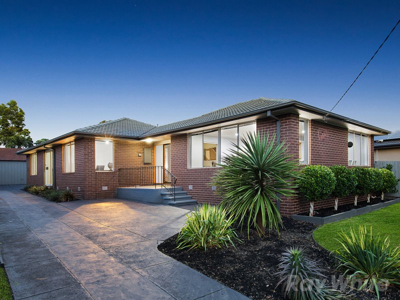 67 Tiverton Drive, Mulgrave VIC 3170