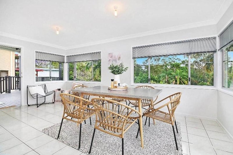 Photo - 67 View Cres , Arana Hills QLD 4054 - Image 9