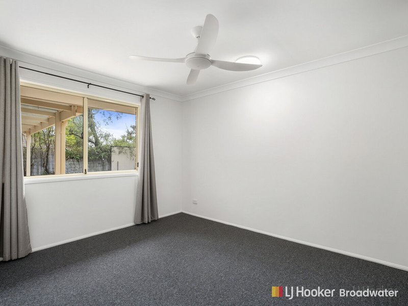 Photo - 67 Village Way, Oxenford QLD 4210 - Image 5