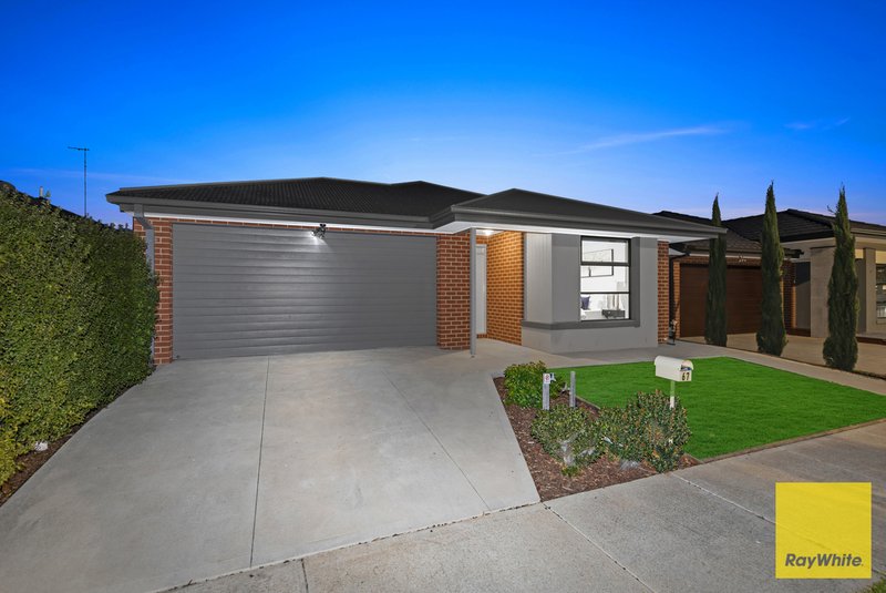 Photo - 67 Wagner Drive, Werribee VIC 3030 - Image 2