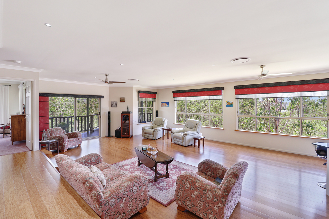 4-bedroom house at 67-69 Walker Drive, Kooralbyn, QLD 4285, Scenic Rim, Queensland