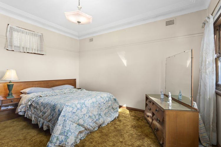 Photo - 67 Warwick Road, Merrylands NSW 2160 - Image 4