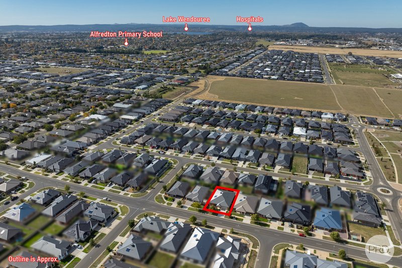 Photo - 67 Willoby Drive, Alfredton VIC 3350 - Image 2