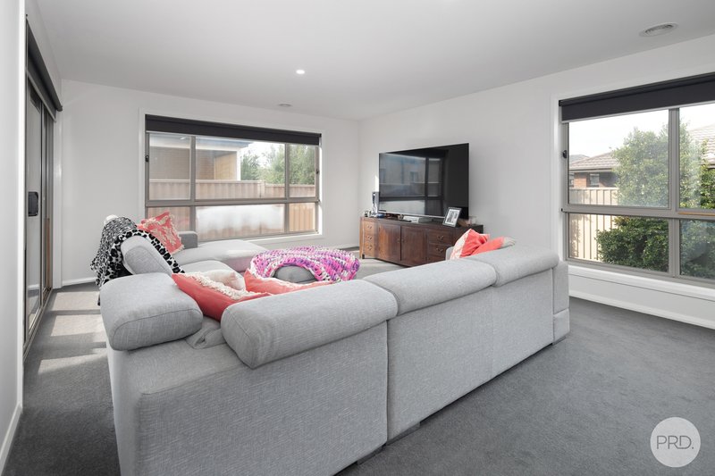 Photo - 67 Willoby Drive, Alfredton VIC 3350 - Image 8