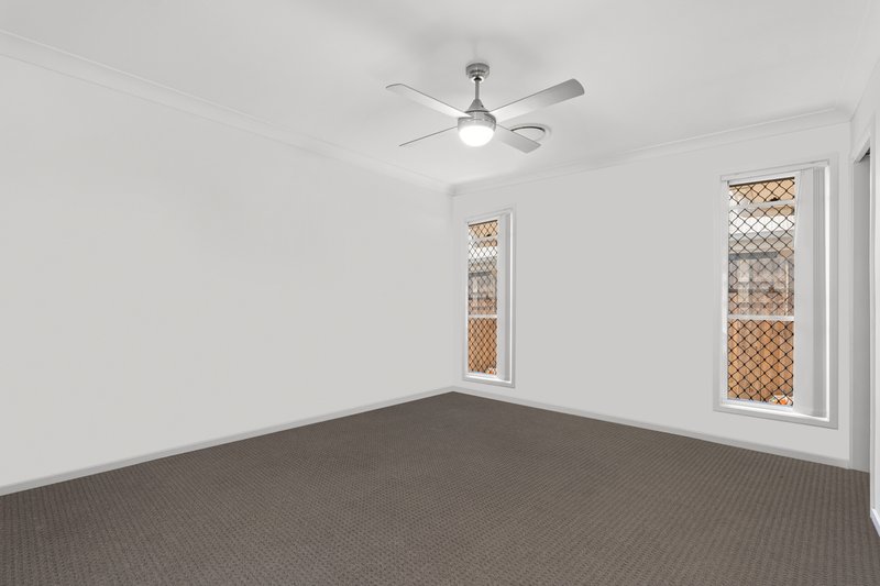 Photo - 67 Woodward Avenue, Yarrabilba QLD 4207 - Image 4