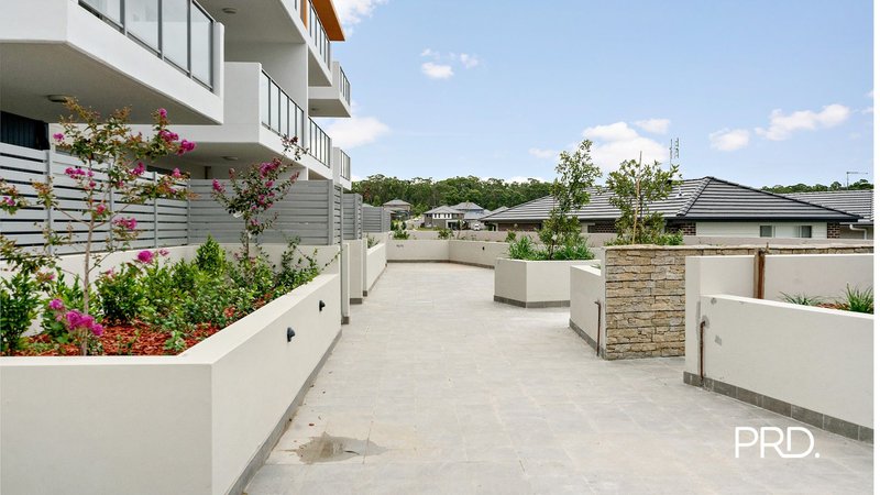 Photo - 6/71 Deerubbin Drive, Glenmore Park NSW 2745 - Image 1