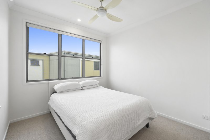 Photo - 67/1 Grande Avenue, Carrara QLD 4211 - Image 9