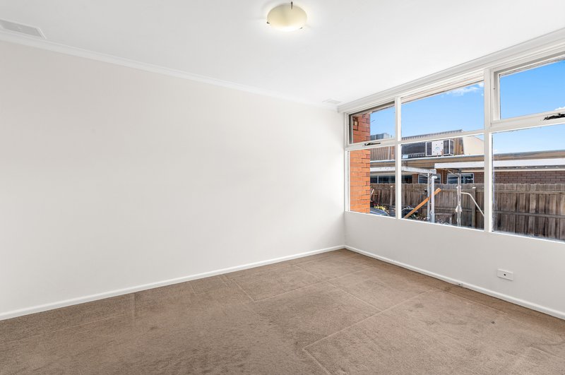 Photo - 6/71 Pine Street, Reservoir VIC 3073 - Image 5