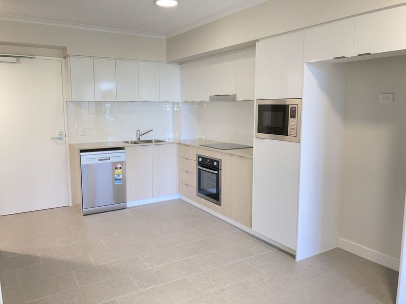 Photo - 67/10-18 Pikki Street, Maroochydore QLD 4558 - Image 5