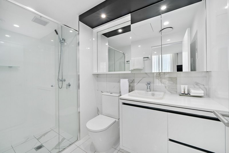 Photo - 67/16-18 Chelsea Avenue, Broadbeach QLD 4218 - Image 13