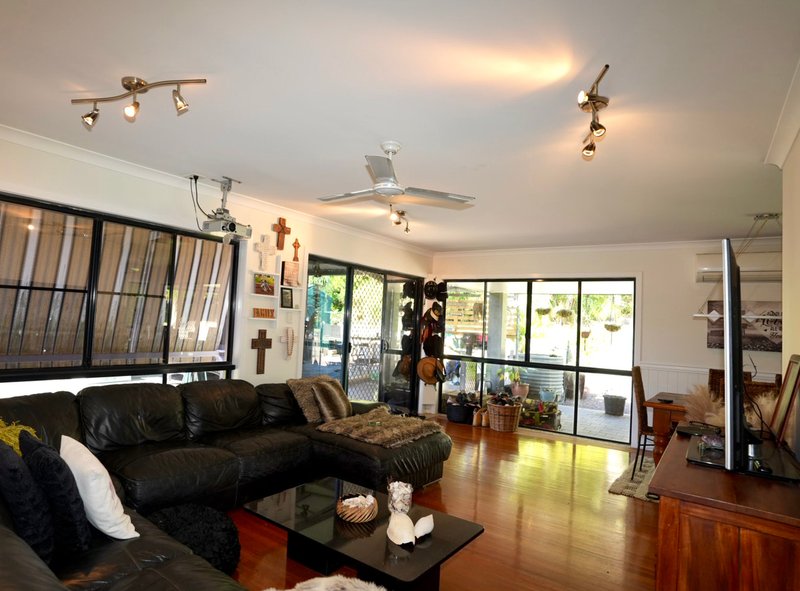 Photo - 672 Hay Point Road, Alligator Creek QLD 4740 - Image 8