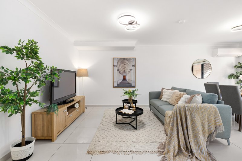 Photo - 6/73 Underwood Road, Homebush NSW 2140 - Image 3