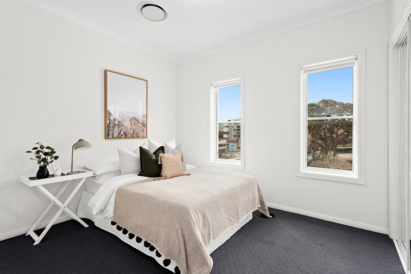 Photo - 6/74-78 Gipps Street, Wollongong NSW 2500 - Image 5