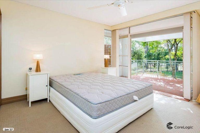 Photo - 6/76 Chichester Drive, Arundel QLD 4214 - Image 8