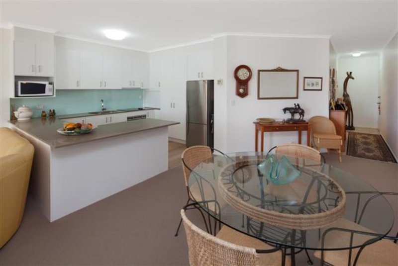 Photo - 6/76 Hilton Terrace, Noosaville QLD 4566 - Image 5