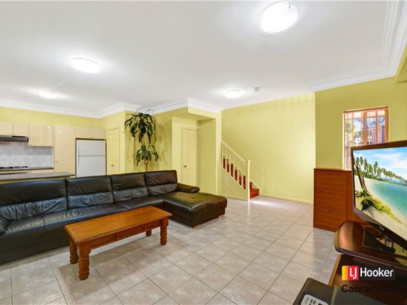 Photo - 6/76 Milner Road, Guildford NSW 2161 - Image 3