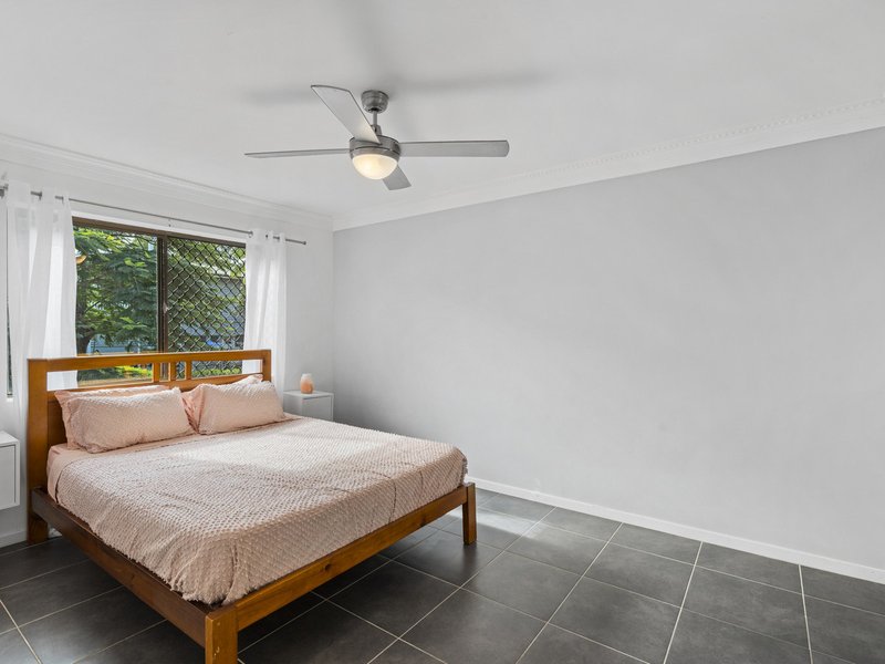 Photo - 6/76 Sackville Street, Greenslopes QLD 4120 - Image 3