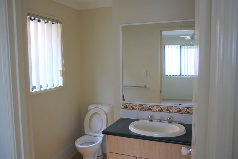 Photo - 67/8 Diamond Place, Runcorn QLD 4113 - Image 5