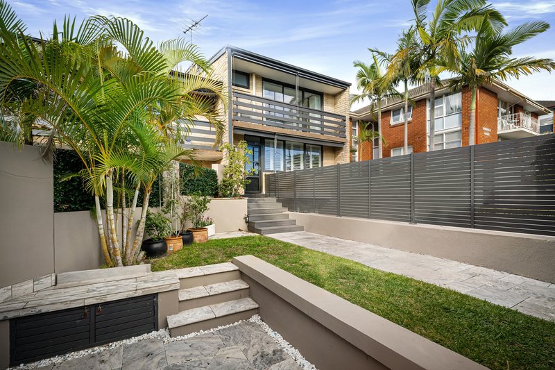 Photo - 6/79-81 Balgowlah Road, Fairlight NSW 2094 - Image 4