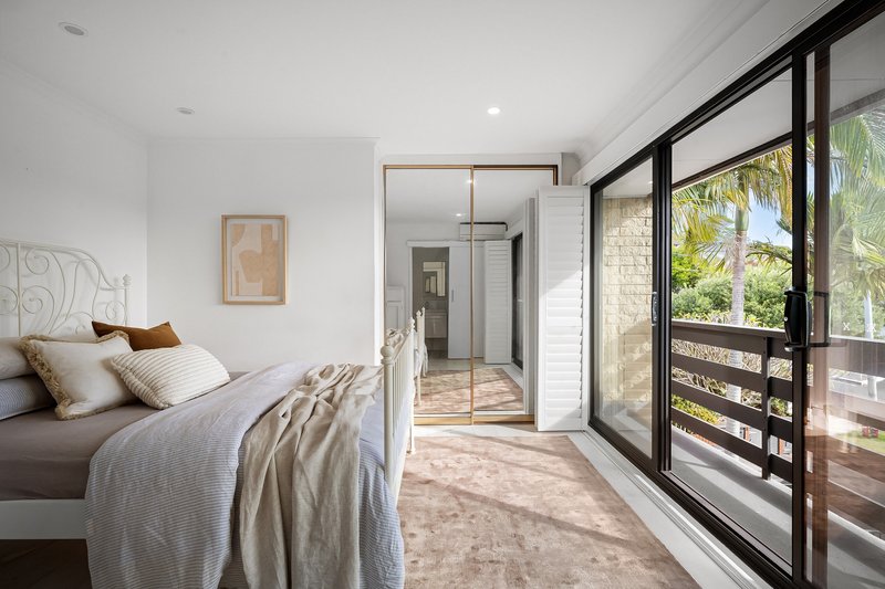 Photo - 6/79-81 Balgowlah Road, Fairlight NSW 2094 - Image 6