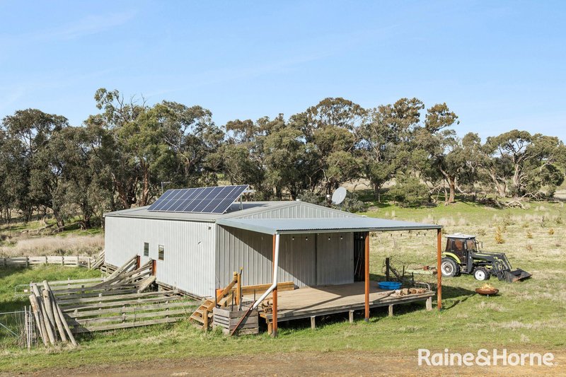 Photo - 679 Dallistons Road, Barfold VIC 3444 - Image 1