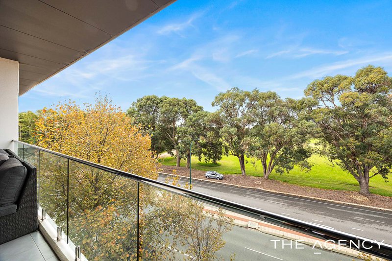 Photo - 67/95 Chalgrove Avenue, Rockingham WA 6168 - Image 1