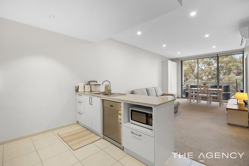 Photo - 67/95 Chalgrove Avenue, Rockingham WA 6168 - Image 4