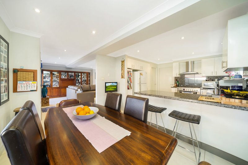 Photo - 67a Ascot Drive, Chipping Norton NSW 2170 - Image 3