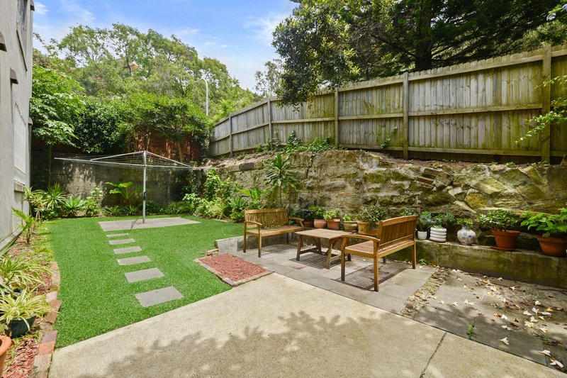 Photo - 6/7a Edward Street, Bondi NSW 2026 - Image 7