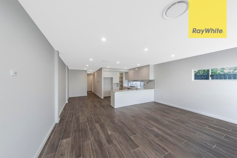 Photo - 67a Pearson Street, South Wentworthville NSW 2145 - Image 2