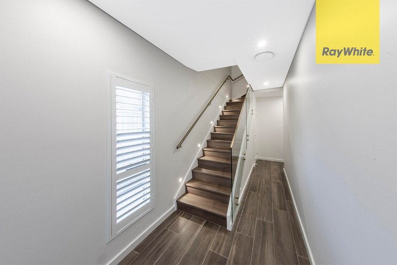 Photo - 67a Pearson Street, South Wentworthville NSW 2145 - Image 4