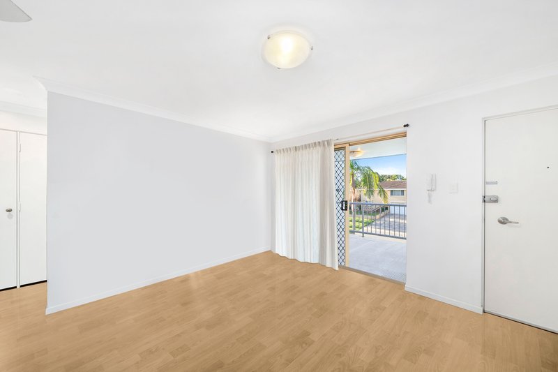 Photo - 6/7A Shields Street, Redcliffe QLD 4020 - Image 8