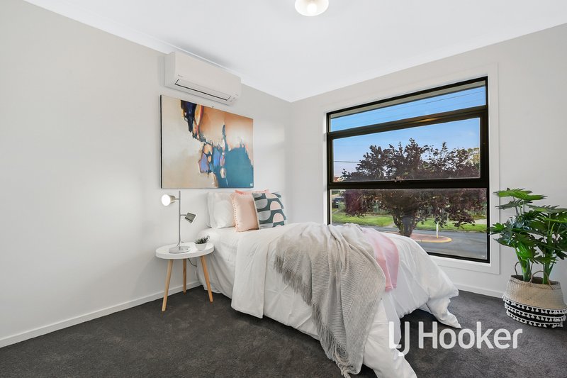 Photo - 67A Somerville Road, Hampton Park VIC 3976 - Image 7