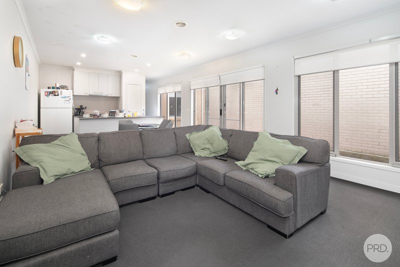 Photo - 67C Dyson Drive, Alfredton VIC 3350 - Image 3