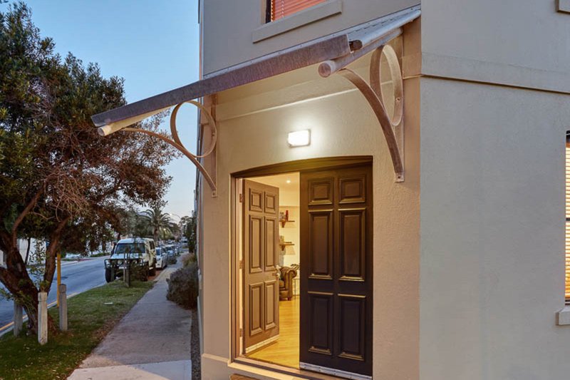 Photo - 6/8-10 Pensioner Guard Road, North Fremantle WA 6159 - Image 2