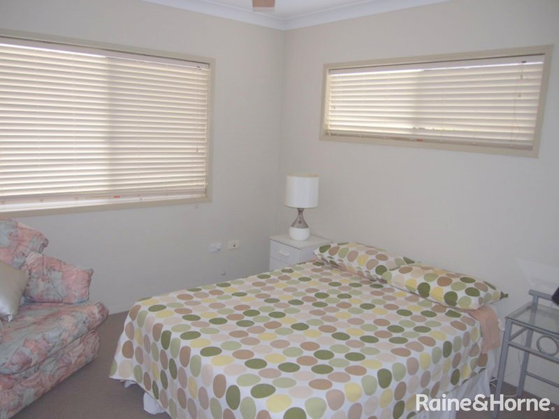 Photo - 6/8 Admiral Drive, Dolphin Heads QLD 4740 - Image 9