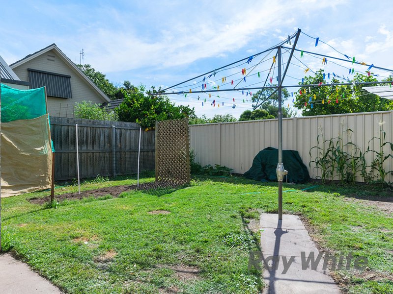 Photo - 68 Arundel Street, Benalla VIC 3672 - Image 6