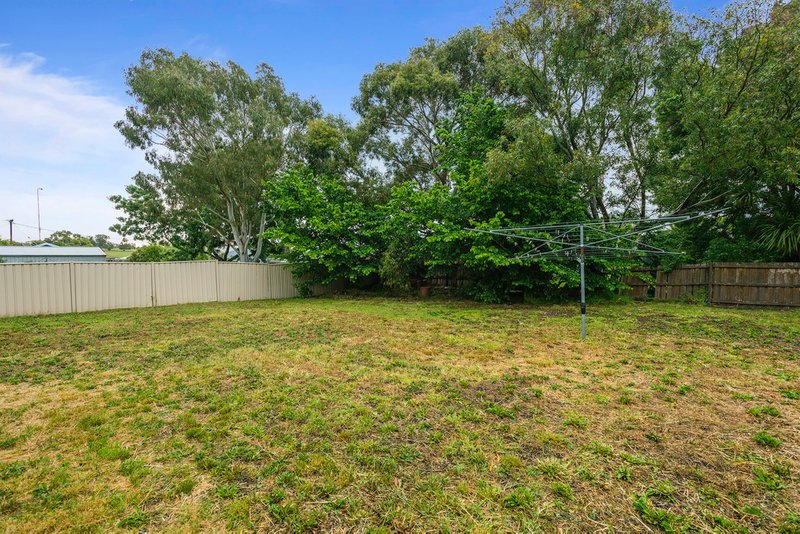 Photo - 68 Baynton Street, Kyneton VIC 3444 - Image 10