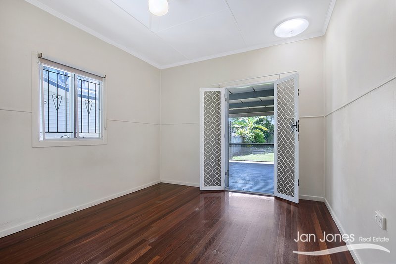 Photo - 68 Bell Street, Clontarf QLD 4019 - Image 10