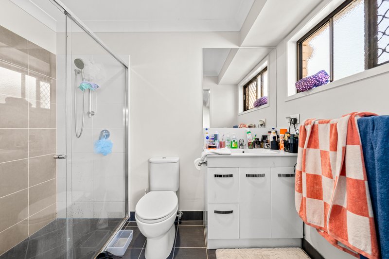Photo - 68 Blackwell Street, Hillcrest QLD 4118 - Image 16