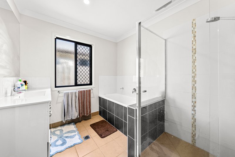 Photo - 68 Blackwell Street, Hillcrest QLD 4118 - Image 18