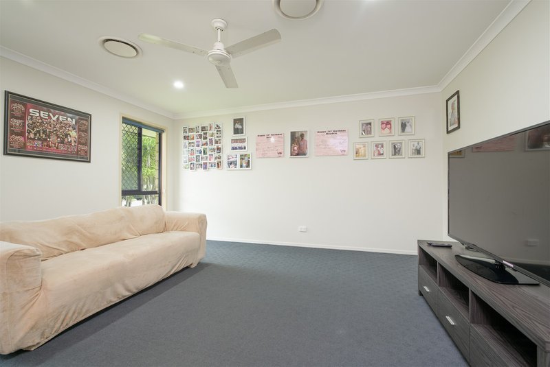 Photo - 68 Boles Street, West Gladstone QLD 4680 - Image 3