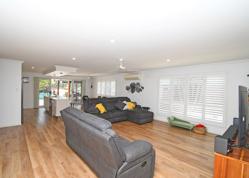 Photo - 68 Bradman Way, Urangan QLD 4655 - Image 13