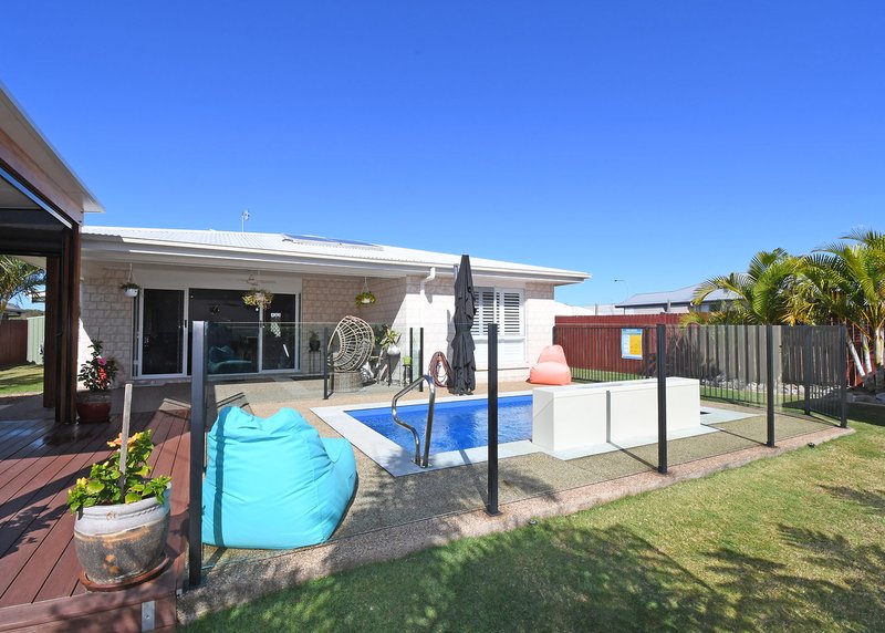 Photo - 68 Bradman Way, Urangan QLD 4655 - Image 21