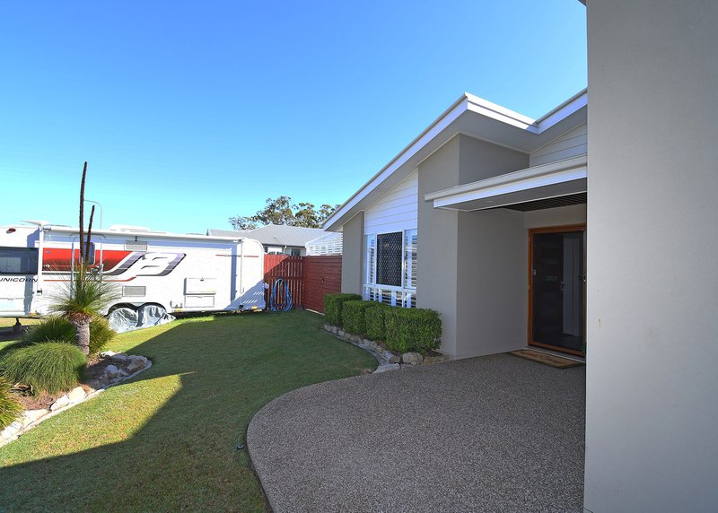 Photo - 68 Bradman Way, Urangan QLD 4655 - Image 25