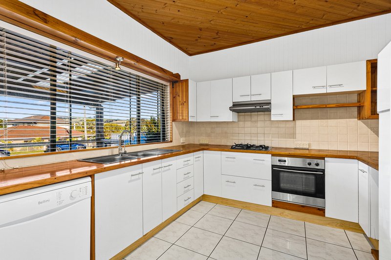 Photo - 68 Bridge Avenue, Oak Flats NSW 2529 - Image 5