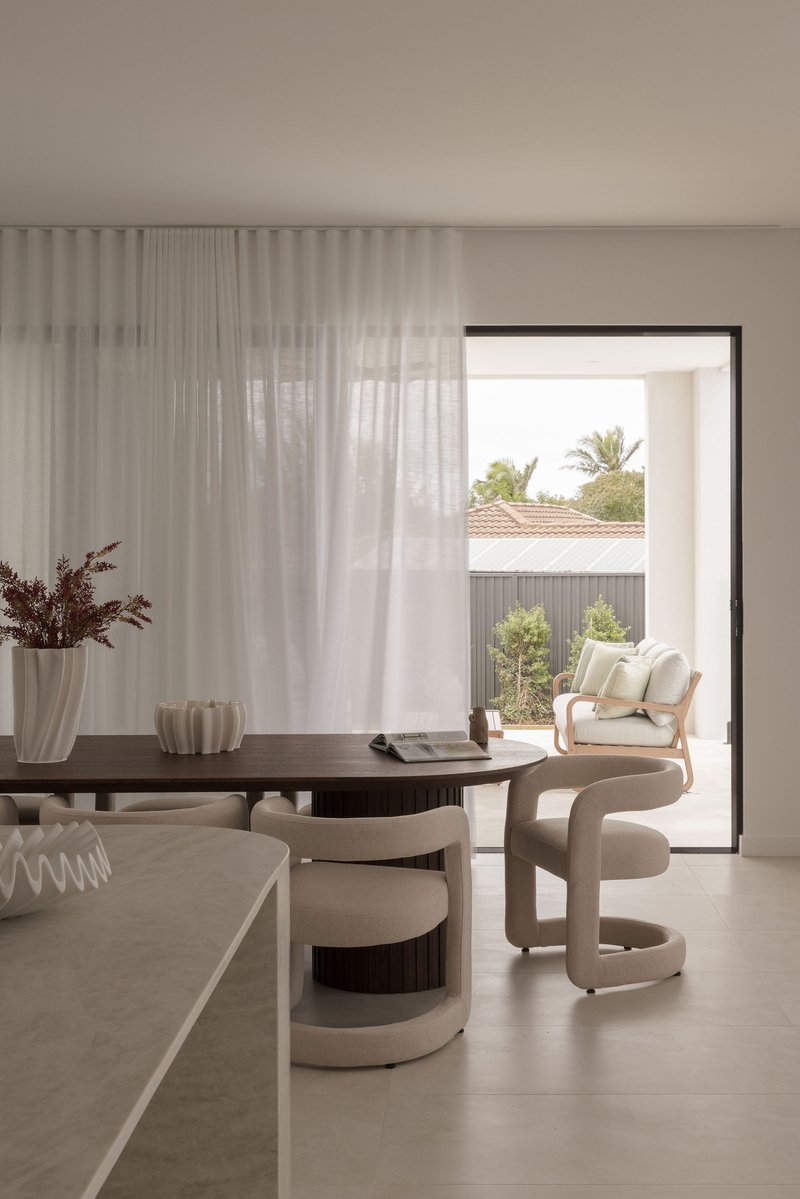 Photo - 68 Brisbane Road, St Johns Park NSW 2176 - Image 9