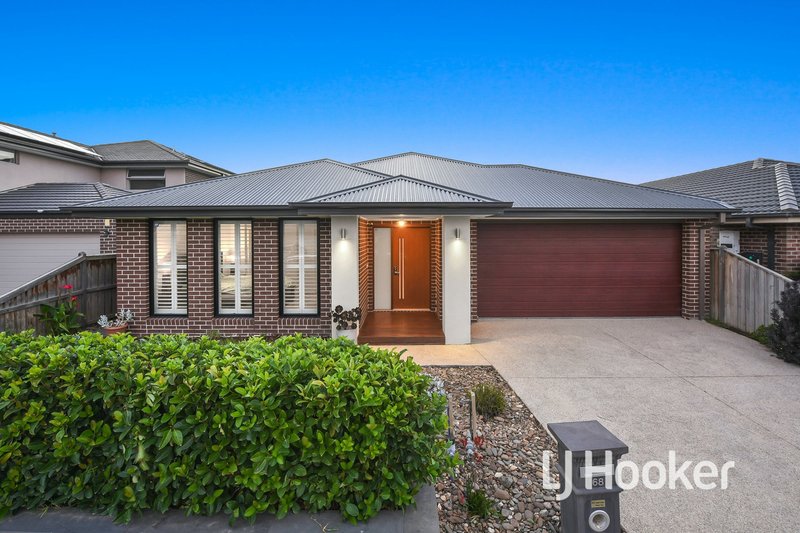 68 Brocker Street, Clyde North VIC 3978