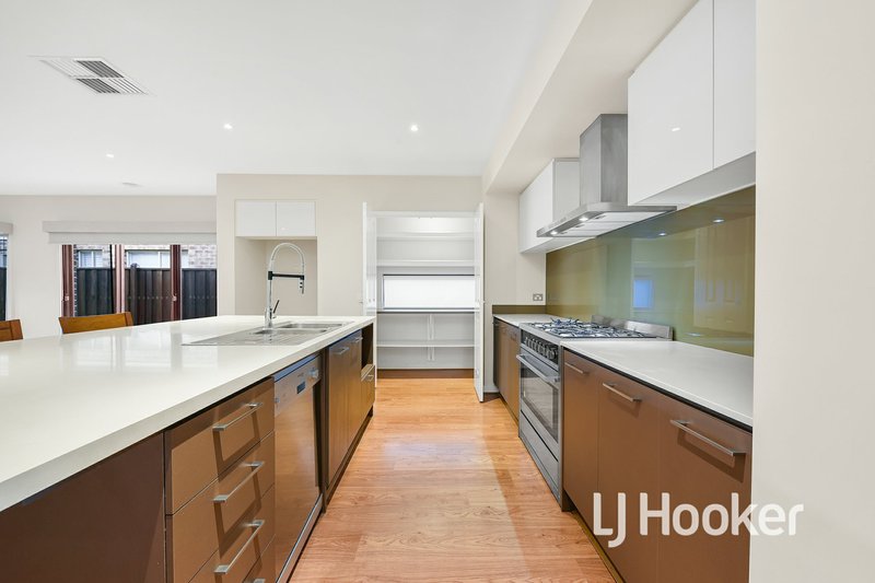 Photo - 68 Brocker Street, Clyde North VIC 3978 - Image 3