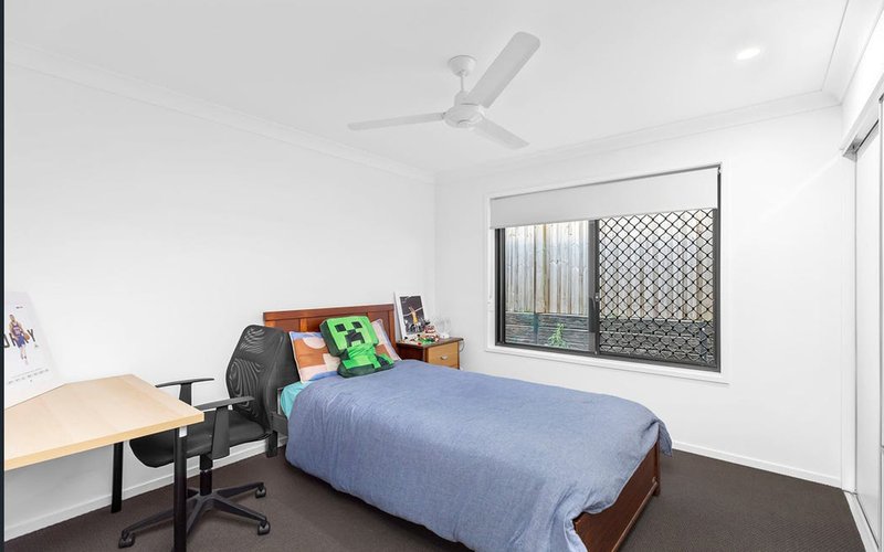 Photo - 68 Brockman Drive, Upper Kedron QLD 4055 - Image 9